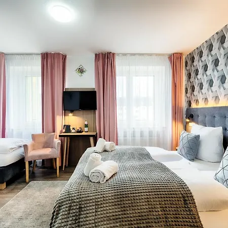 Home Hotel Отель 3*