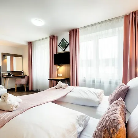 Hotell Home Hotel